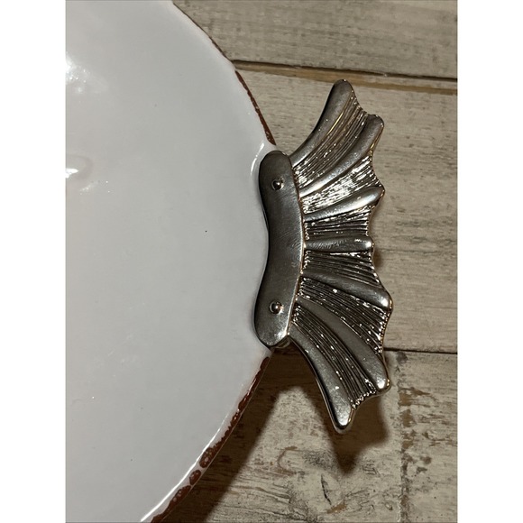 Sanibel‎ By Mud Pie Fish Plate, White Glazed Terracotta Plate W/Silver - Picture 4 of 10